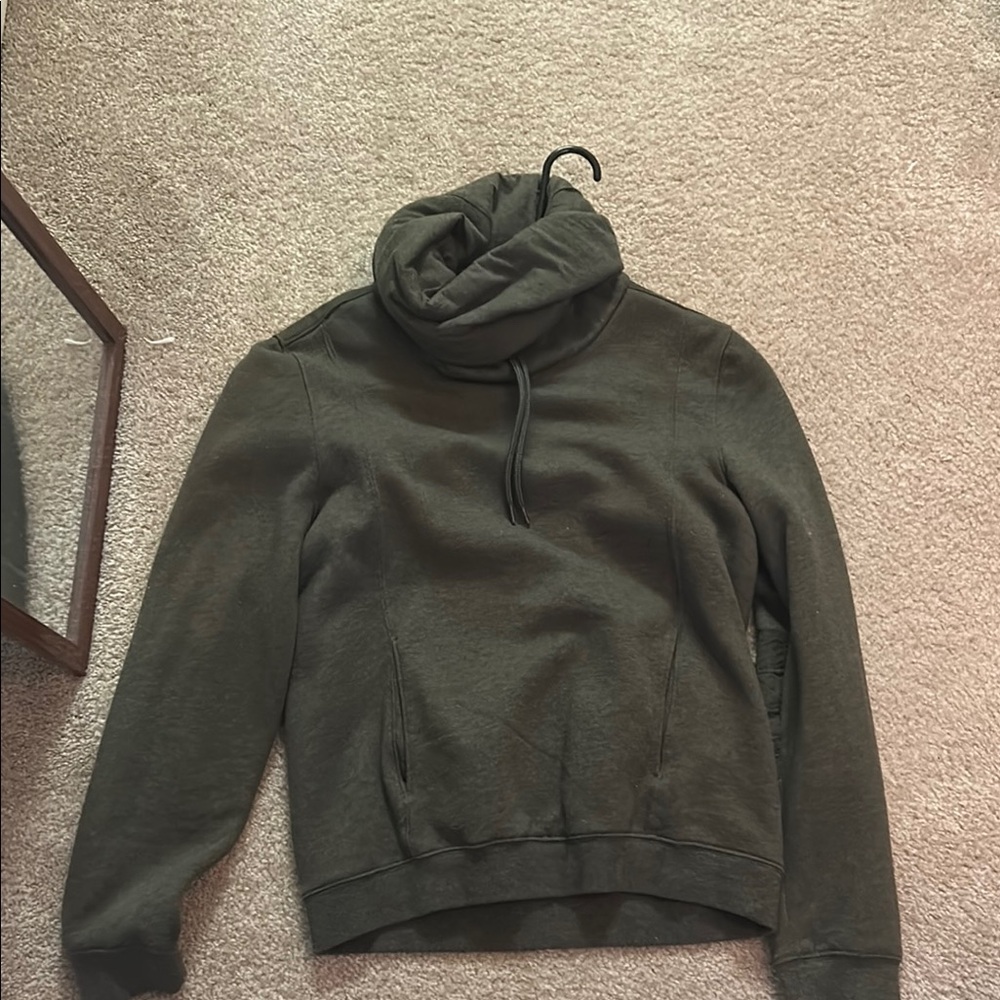 H&M Olive Green Men's Sweater